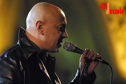 Enrico Ruggeri in piazza San Carlo